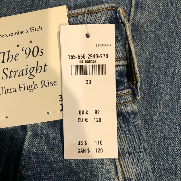 Abercrombie and Fitch The 90’s Straight Ultra High Rise Jeans - Picture 7 of 8